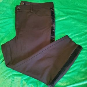 TORRID VELVET STRIPE PANT